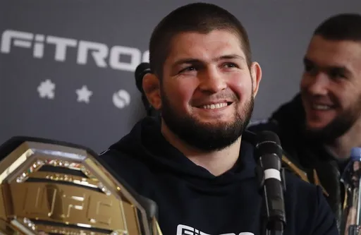 Экс-боец UFC Шилдс – о скромности Хабиба: он мыл маты в спортзале прямо перед тем, как стал чемпионом