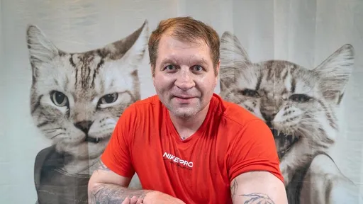 Дауд Стхански заявил, что Александр Емельяненко отписался от него после поражения от Дацика