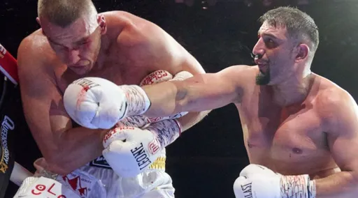 Временный чемпион WBC Кабайел нокаутировал Кныбу на вечере бокса в Германии