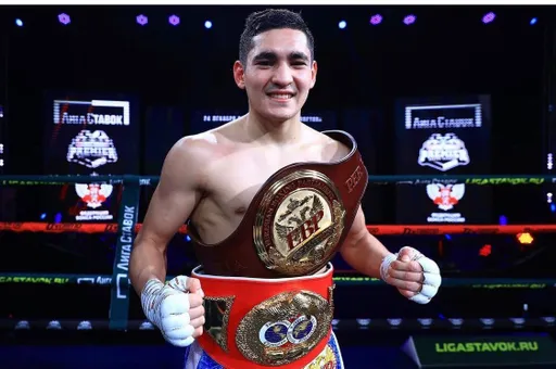 Олимпийский чемпион Батыргазиев проведет бой с экс-чемпионом WBA 4 февраля в Москве