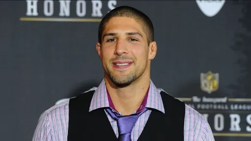 Экс-боец UFC Шауб раскритиковал судью боя между Шевченко и Грассо