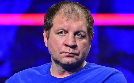 Александр Емельяненко заявил, что у него есть шанс возобновить карьеру после операции