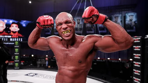 Титульный бой Бейдера и Васселла отменен на турнире Bellator 300