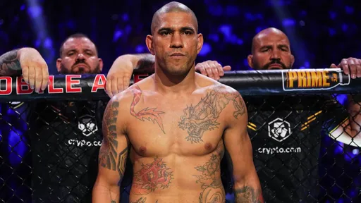 Гаджиев сомневается, что UFC разрешит Перейре провести бой с Усиком