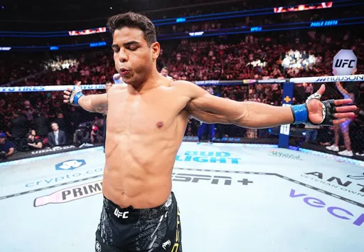 Источник: Коста снялся с боя против Феррейры на турнире UFC 326