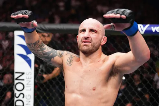 Волкановски назвал Альдо лучшим полулегковесом в истории UFC