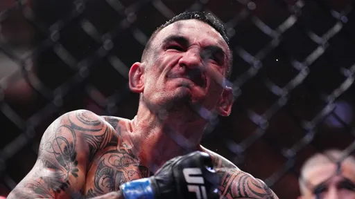 Холлоуэй заработал 600 000 долларов в качестве бонусов по итогам UFC 300