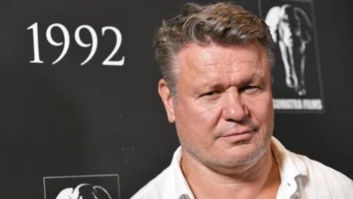 Тактаров прокомментировал оскорбления Мойкано в адрес Макрона