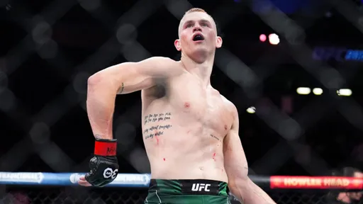 Боец UFC Гэрри заявил, что хочет избить Чимаева