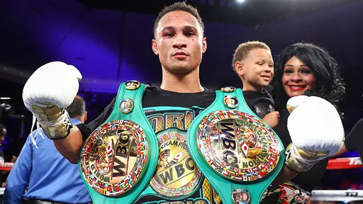 Чемпион мира по версии WBC Прогрейс подписал контракт с Хирном
