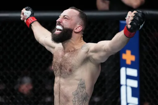Роман Долидзе победил Кайла Дакаса на UFC Austin
