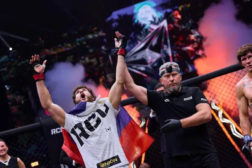 Климов победил Грицутина и стал чемпионом RCC в легком весе