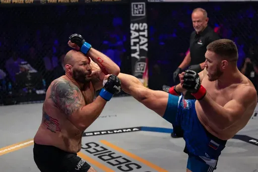 Главному ученику Федора пора менять лигу? Немков уничтожил Джонсона на PFL Champions Series