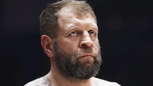 «Теперь у него прямой путь к поясу». Александр Емельяненко – о победе Павловича над Блейдсом