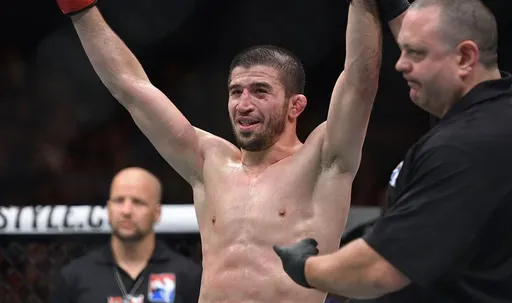 Хабилов не выступит на турнире Bellator в Дублине