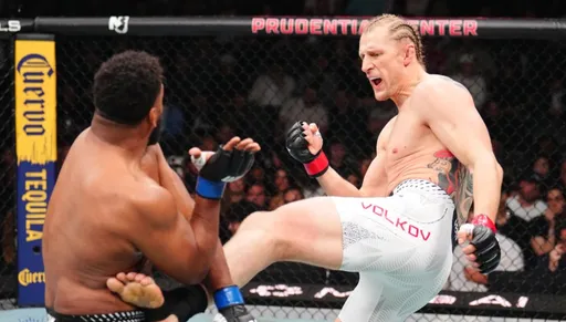 Глава UFC Уайт не согласен с решением судей в бою Волкова и Кортеса-Акосты