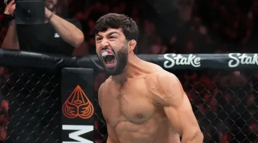 Царукян и Оливейра показали одинаковый вес перед боем на UFC 300