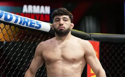 Россиянин Царукян вошел в топ-5 легкого дивизиона UFC