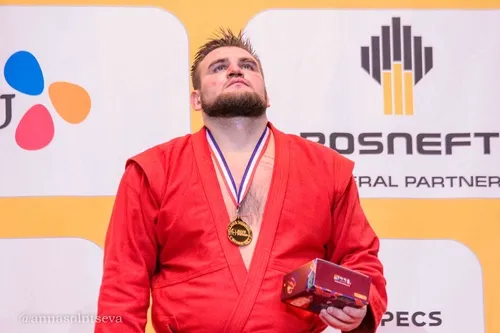 Сидельников анонсировал открытие зала единоборств в Березняках