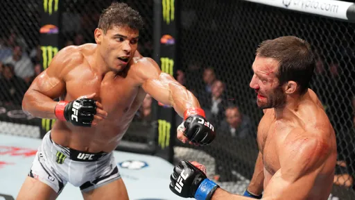 Стали известны обладатели бонусов по итогам UFC 278