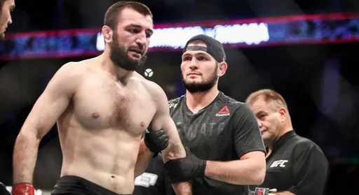 Бывший боец UFC Абубакар Нурмагомедов спас тонущую женщину