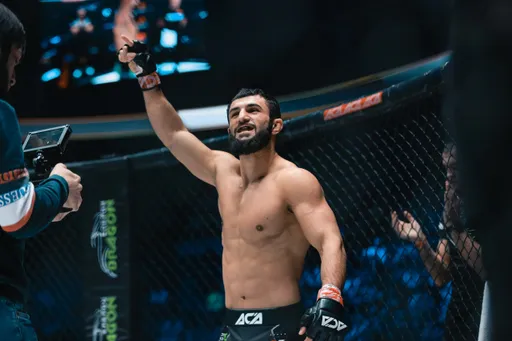 Один из самых жестких нокаутеров России и гроза чемпионов PFL: биография Биберта Туменова