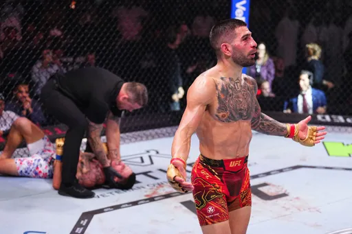 UFC 317: грандиозная битва Топурии и Оливейры за пояс Махачева, главный бой в карьере Копылова