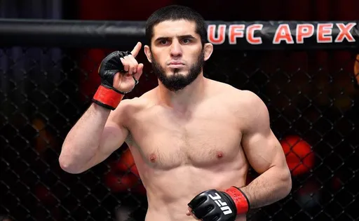 Махачев может провести следующий бой в октябре на турнире UFC в Абу-Даби