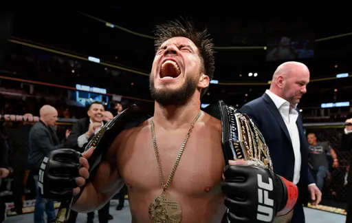 Бывший чемпион UFC Сехудо: победа Усика в реванше с Фьюри навредит боксу
