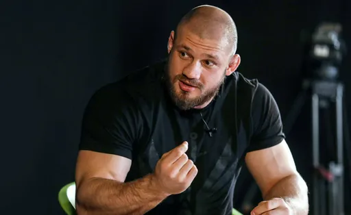 «Если я – Халк, Минеев – Зеленый фонарь». Штырков – о Шлеменко, Ельцине, гонораре и любимых играх