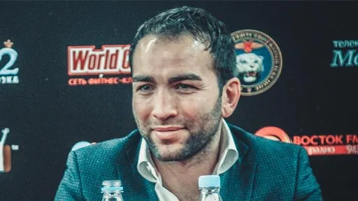 Гаджиев назвал бойца, который подерется за пояс AMC Fight Nights в полулегком весе