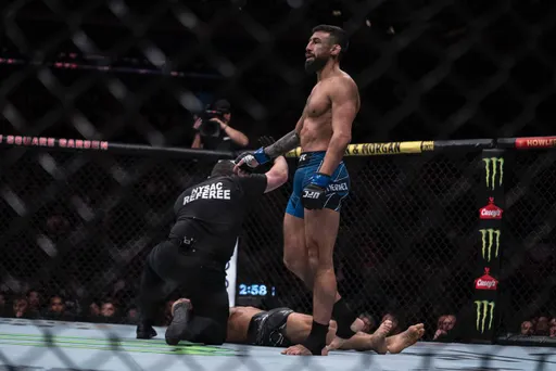 Эдгар проиграл Гутиеррезу нокаутом на UFC 281