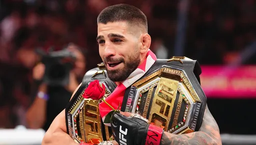 Чемпион UFC Топурия: грядут большие новости
