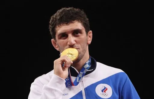 Олимпийский чемпион по борьбе Сайтиев против перехода Сидакова в ММА