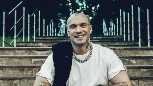 Рэпера и бойца поп-ММА «Лигалайза»* требуют признать иноагентом за дискредитацию СВО
