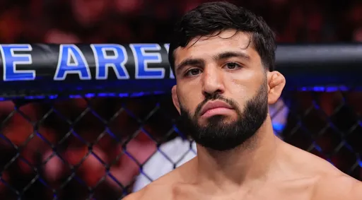 Экс-боец UFC Магомедов: Царукян может написать заявление в полицию, если ему не дадут титульный бой