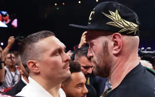 Экс-чемпион Брук считает, что перенос боя с Усиком сыграл на руку Фьюри