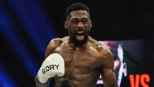 Экс-чемпион Glory Думбе объяснил, почему выбрал PFL, а не UFC
