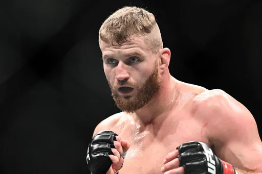 Блахович снялся с боя против Ракича на UFC 297