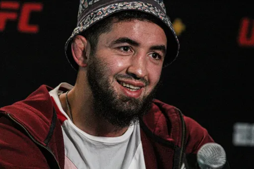 Шолинян проиграл Муньозу решением судей на UFC Vegas 64