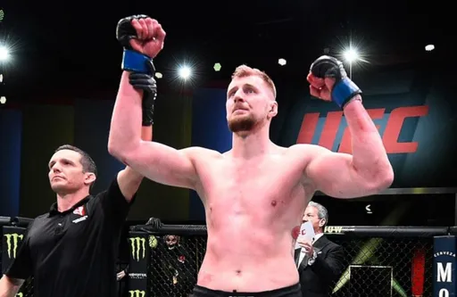 Каримов: верю, что Волков заберет пояс UFC