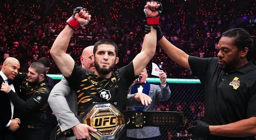 Умар Нурмагомедов исключил возможность боя Махачева за титул чемпиона UFC в среднем весе