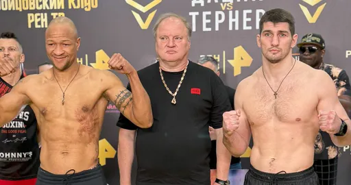 Папин нокаутировал Чилембу в бою за титул WBA Asia в первом тяжелом весе