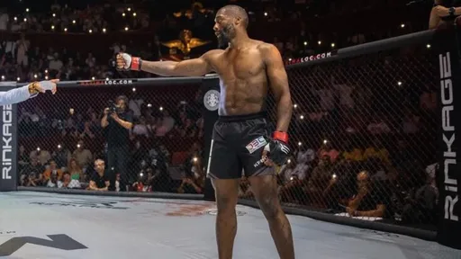 Думбе проиграл Шамсудинову на PFL Europe 1 из-за неоднозначного решения рефери