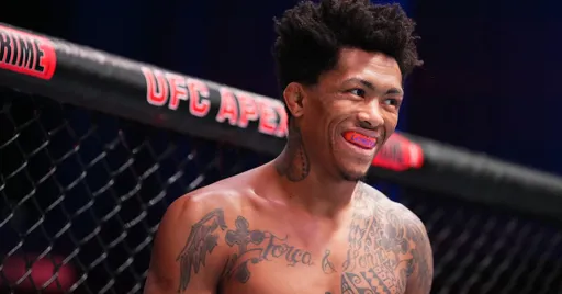 Де Оливейра получил сразу два бонуса по итогам UFC Vegas 87