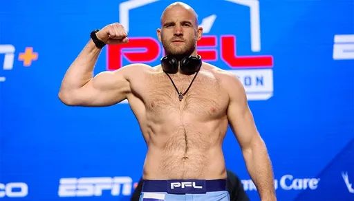 Гольцов проведет бой с Феррейрой в финале сезона PFL 25 ноября