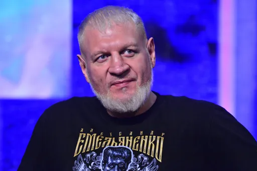 Александр Емельяненко принял участие в социальном проекте по помощи малоимущим