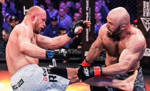 Чемпион AMC Fight Nights Бикрев назвал цирком бой между Исмаиловым и Шлеменко