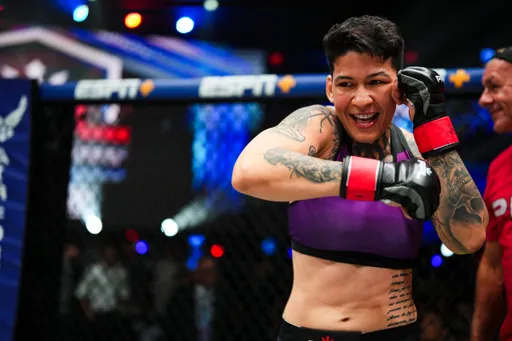 Пачеко стала первым бойцом в истории PFL, выигравшим два сезона в разных весовых категориях