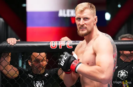 «У UFC есть задача, чтобы в топе был русский боец». Волков про спарринги с Павловичем и восстание машин